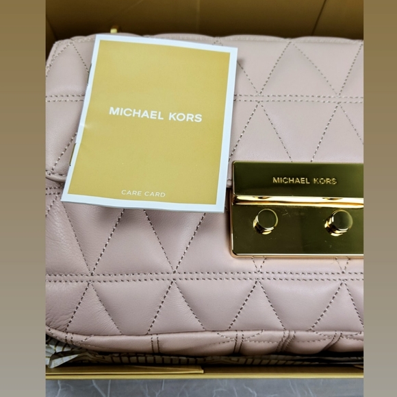 Michael Kors Soft Pink Sloan Quilted Shoulder Bag - Picture 5 of 8